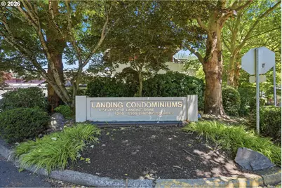 5250 S Landing Dr #304B1, Portland, OR 97239 - Photo 2