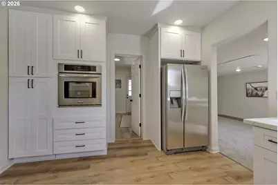 352 SW 6th Ave, Canby, OR 97013 - Photo 18