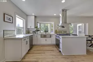352 SW 6th Ave, Canby, OR 97013 - Photo 16