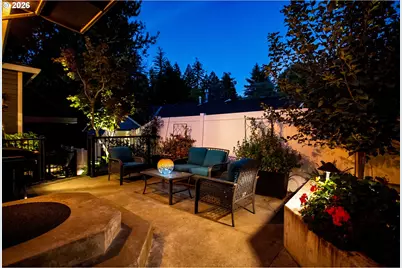 4716 SW Brugger St, Portland, OR 97219 - Photo 44