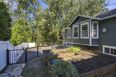 4716 SW Brugger St, Portland, OR 97219 - Photo 26