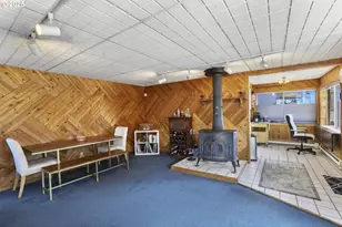 331 NE Bridgeton, Portland, OR 97211 - Photo 8