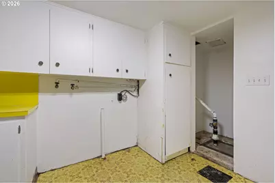 21525 SE Oak St, Gresham, OR 97030 - Photo 36