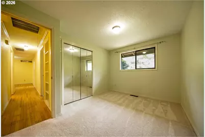 9894 SW Kimberly Dr, Tigard, OR 97224 - Photo 18