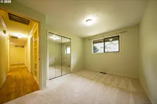 9894 SW Kimberly Dr, Tigard, OR 97224 - Photo 18