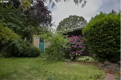 9894 SW Kimberly Dr, Tigard, OR 97224 - Photo 12
