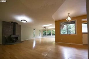 9894 SW Kimberly Dr, Tigard, OR 97224 - Photo 8