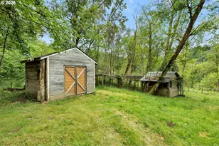 1101 NW 405th St, Woodland, WA 98674 - Photo 40