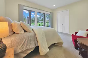 32082 SW Charbonneau Dr, Wilsonville, OR 97070 - Photo 12