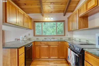 21400 NW Watson Rd, Scappoose, OR 97056 - Photo 12