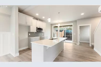 9406 N St. Louis Ave, Portland, OR 97203 - Photo 8