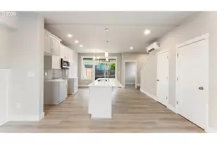 9406 N Saint Louis Ave, Portland, OR 97203 - Photo 6