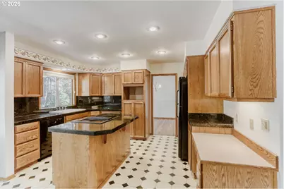 15035 SW Gearhart Dr, Beaverton, OR 97007 - Photo 10