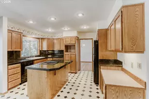 15035 SW Gearhart Dr, Beaverton, OR 97007 - Photo 10