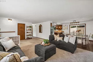 704 NE Hughes Rd, Washougal, WA 98671 - Photo 10