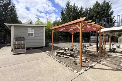 2036 NW Woodland Dr, McMinnville, OR 97128 - Photo 24