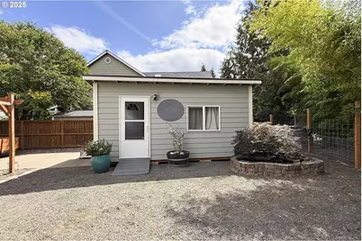 2036 NW Woodland Dr, McMinnville, OR 97128 - Photo 26