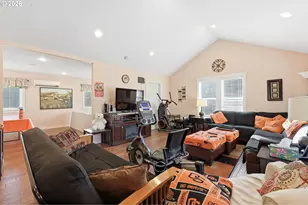 429 S Main St, Newberg, OR 97132 - Photo 34