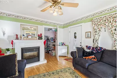 429 S Main St, Newberg, OR 97132 - Photo 4