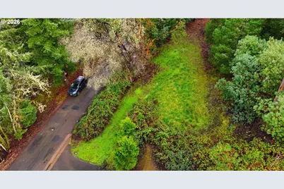 2373 W Military Ave, Roseburg, OR 97471 - Photo 1