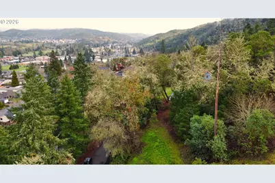 2373 W Military Ave, Roseburg, OR 97471 - Photo 4