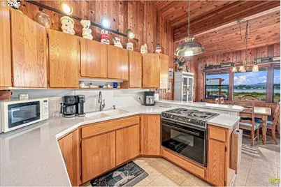 47083 River Ranch Ln, Westport, OR 97016 - Photo 10