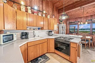 47083 River Ranch Ln, Westport, OR 97016 - Photo 10
