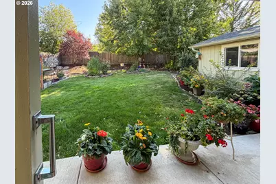 1549 NE Poplar St, Roseburg, OR 97470 - Photo 20