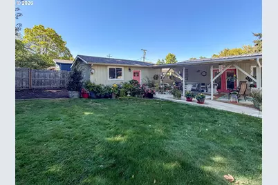 1549 NE Poplar St, Roseburg, OR 97470 - Photo 24