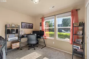 558 S 48th Pl, Springfield, OR 97478 - Photo 16