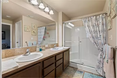558 S 48th Pl, Springfield, OR 97478 - Photo 12