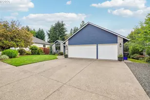 16456 Wayne Dr, Oregon City, OR 97045 - Photo 2