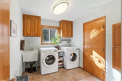 16532 SW Holly Hill Rd, Hillsboro, OR 97123 - Photo 12