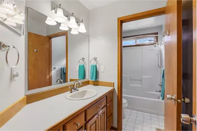 16532 SW Holly Hill Rd, Hillsboro, OR 97123 - Photo 18