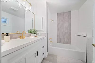 42600 E Larch Mountain Rd, Corbett, OR 97019 - Photo 22