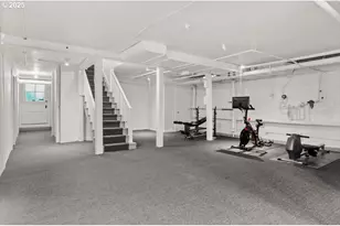 1965 SW Montgomery Pl, Portland, OR 97201 - Photo 44