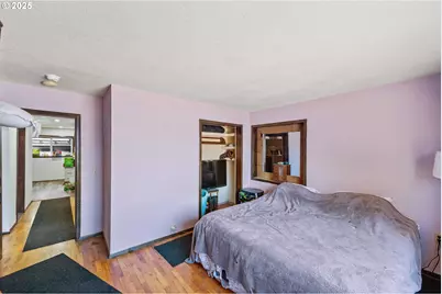 1366 Lakeshore Dr, Coos Bay, OR 97420 - Photo 20