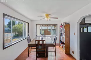 1366 Lakeshore Dr, Coos Bay, OR 97420 - Photo 14