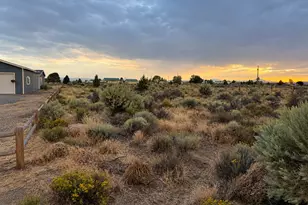 86880 Glitter Ln, Christmas Valley, OR 97641 - Photo 40