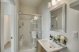 1390 N Simpson St, Portland, OR 97217 - Photo 20