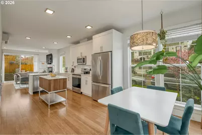 1390 N Simpson St, Portland, OR 97217 - Photo 6