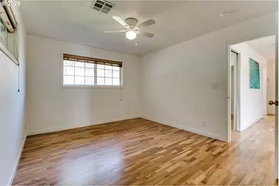 401 Sterling Dr, Eugene, OR 97404 - Photo 12