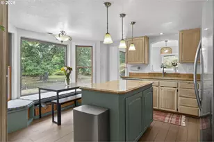 6743 N Bank Rd, Roseburg, OR 97470 - Photo 6