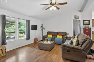 6743 N Bank Rd, Roseburg, OR 97470 - Photo 26