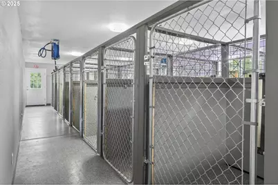 6743 North Bank Rd, Roseburg, OR 97470 - Photo 40