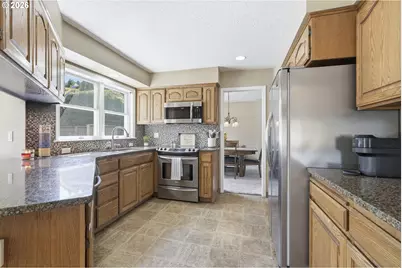 4700 SE Chase Rd, Gresham, OR 97080 - Photo 12