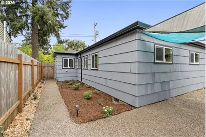 3716 SE 70th Ave, Portland, OR 97206 - Photo 36