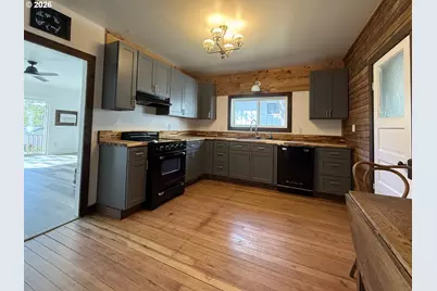 510 Grant Ave, Maupin, OR 97037 - Photo 8