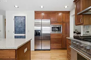 9125 SW Hill St, Tigard, OR 97223 - Photo 10