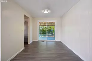 1453 SE 29th Ct, Troutdale, OR 97060 - Photo 10